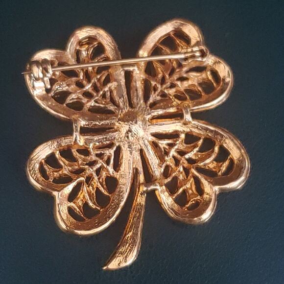 Four Leaf Clover Brooch Shamrock Gold Tone Rhinestones Filigree St. Patricks Day - Picture 3 of 5